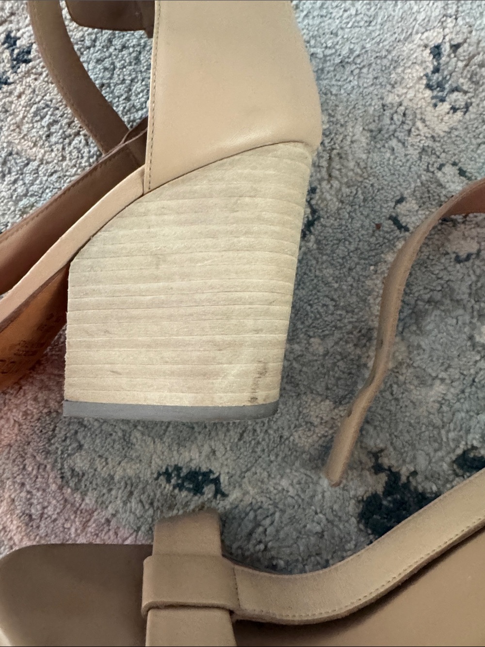 Vince heels - Picture 4 of 7